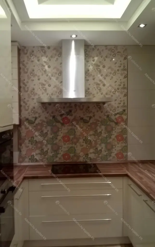 Kiadó albérlet 390000 Ft/hó áron: Budapest, VI. kerület  Teréz körút. Mérete: 72 nm, 3 szobás | Alberlet.hu - 6706625