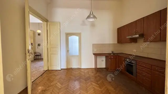 Kiadó albérlet 350000 Ft/hó áron: Budapest, VI. kerület  Teréz körút. Mérete: 80 nm, 2 szobás | Alberlet.hu - 6625136