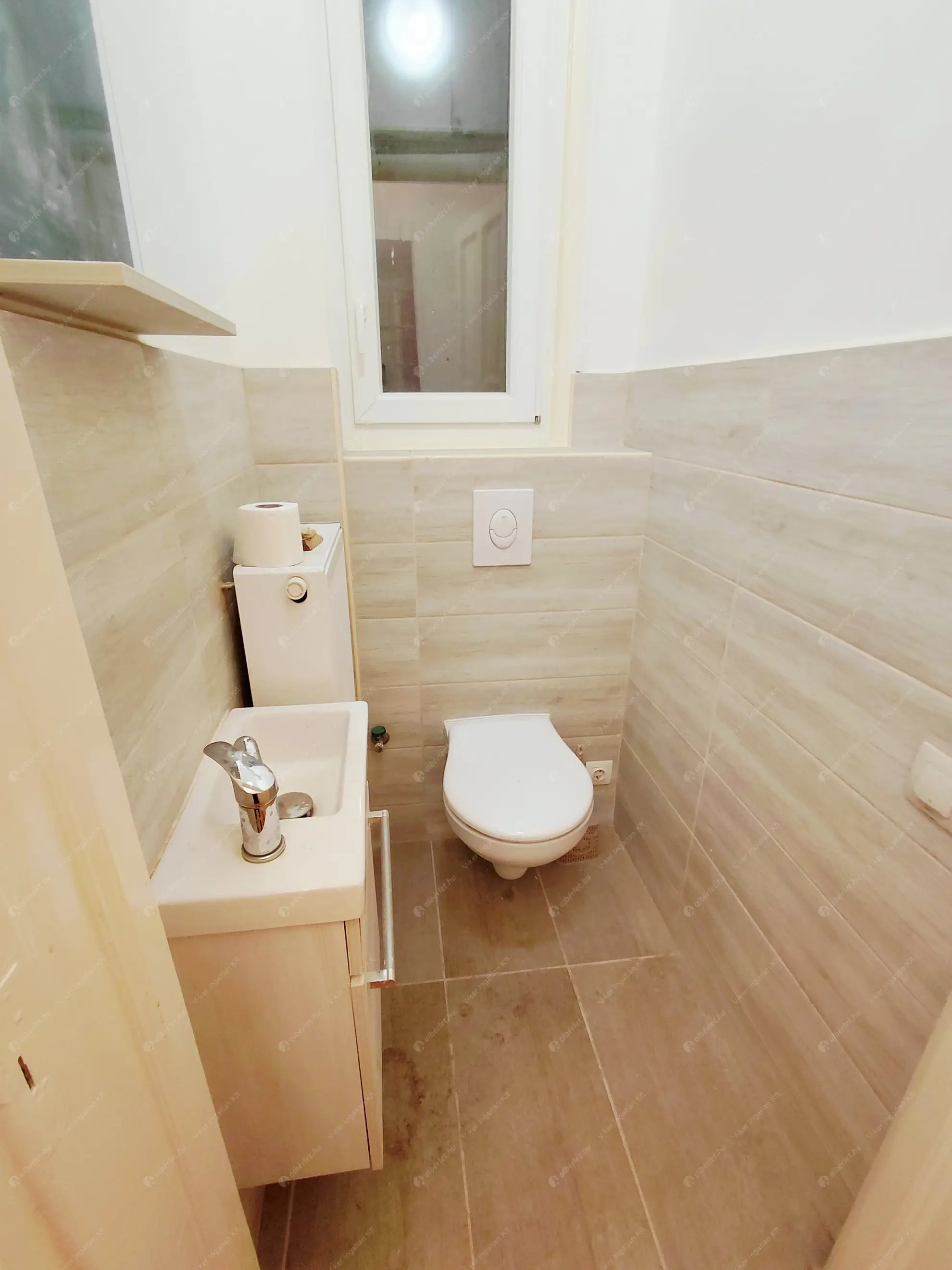 Kiadó albérlet 360000 Ft/hó áron: Budapest, VI. kerület  Teréz körút. Mérete: 80 nm, 3 szobás | Alberlet.hu - 6556635