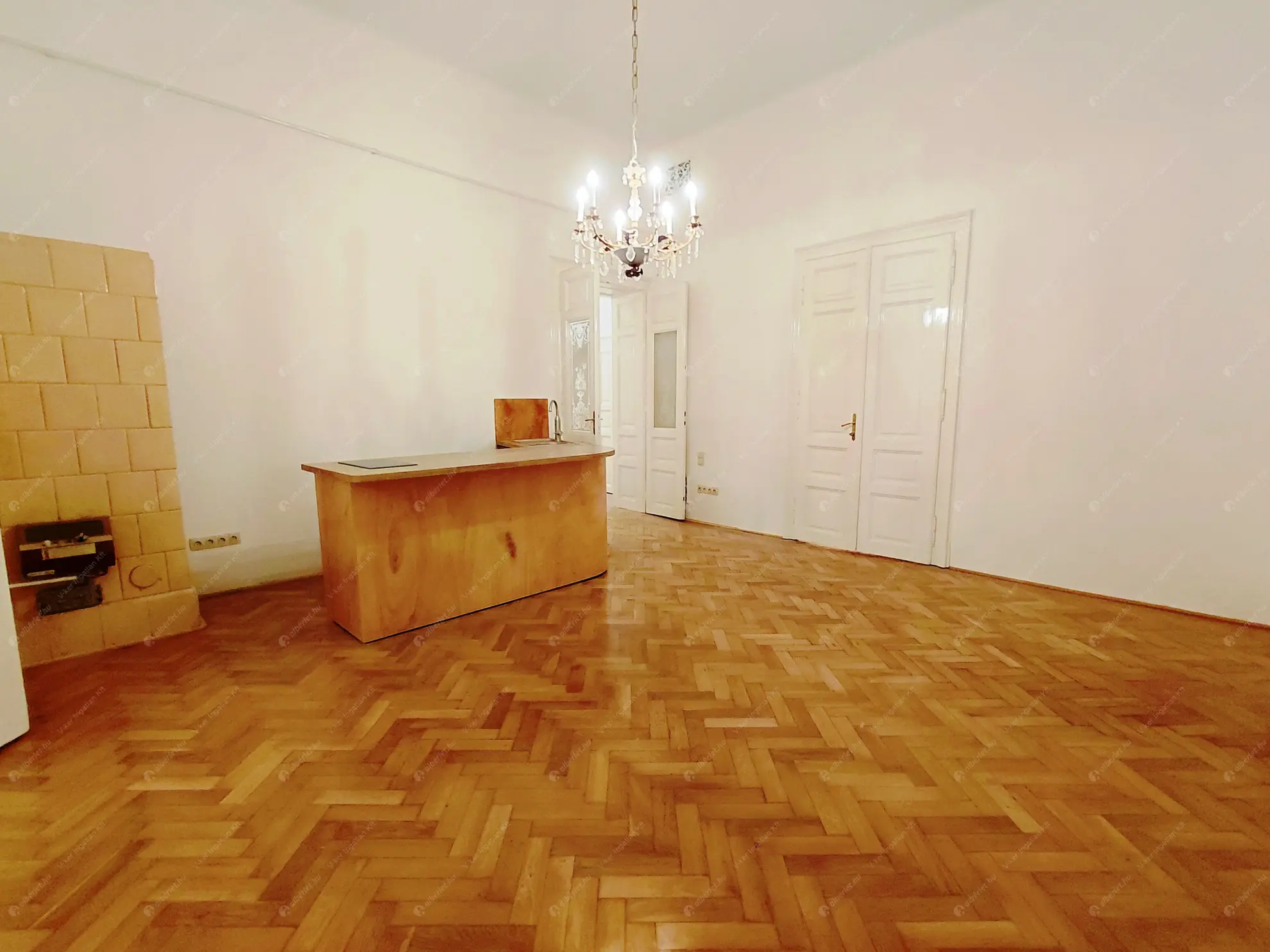 Kiadó albérlet 360000 Ft/hó áron: Budapest, VI. kerület  Teréz körút. Mérete: 80 nm, 3 szobás | Alberlet.hu - 6556643