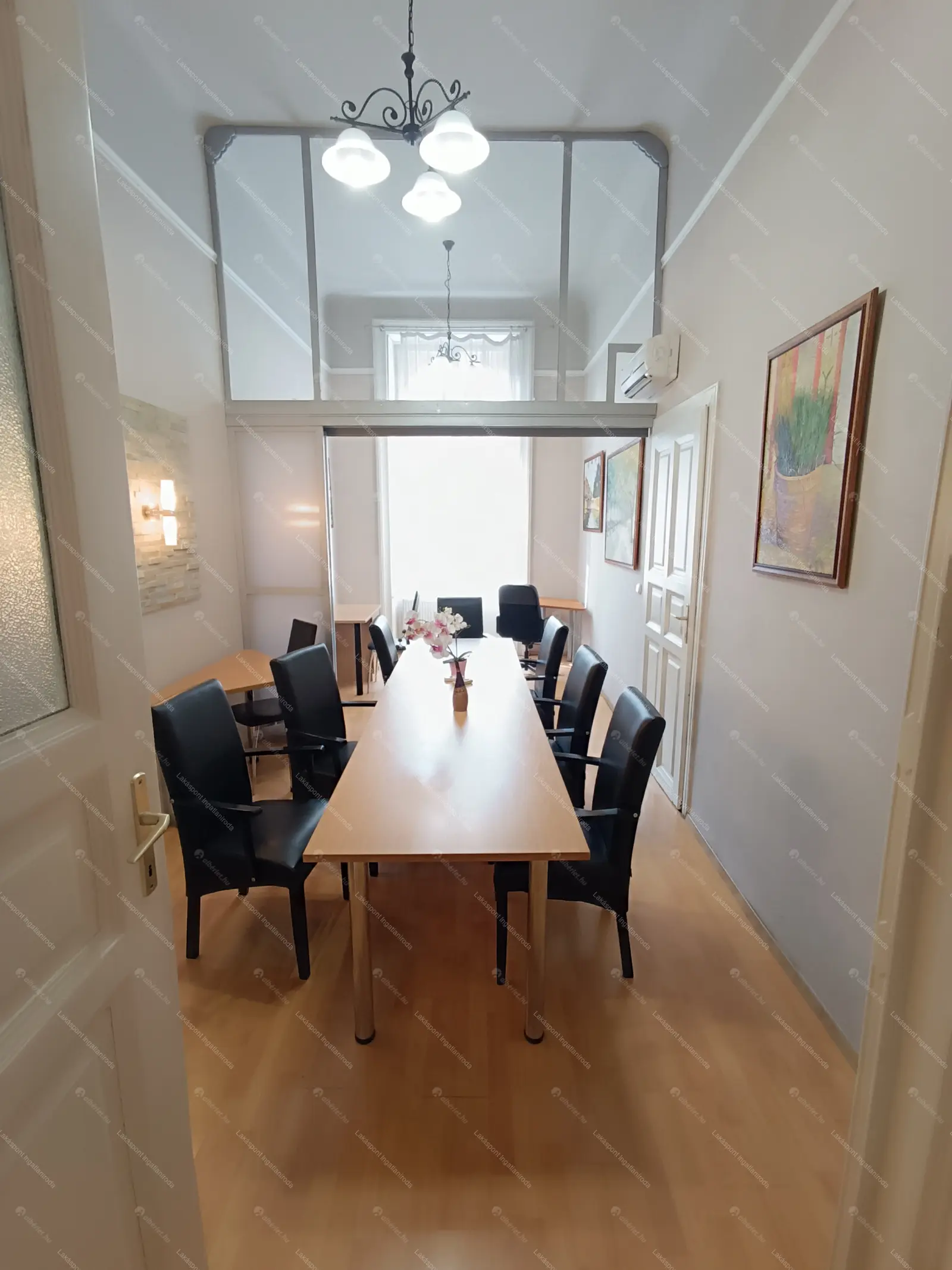 Kiadó albérlet 450000 Ft/hó áron: Budapest, VI. kerület  Teréz körút. Mérete: 81 nm, 2 szobás | Alberlet.hu - 6674747