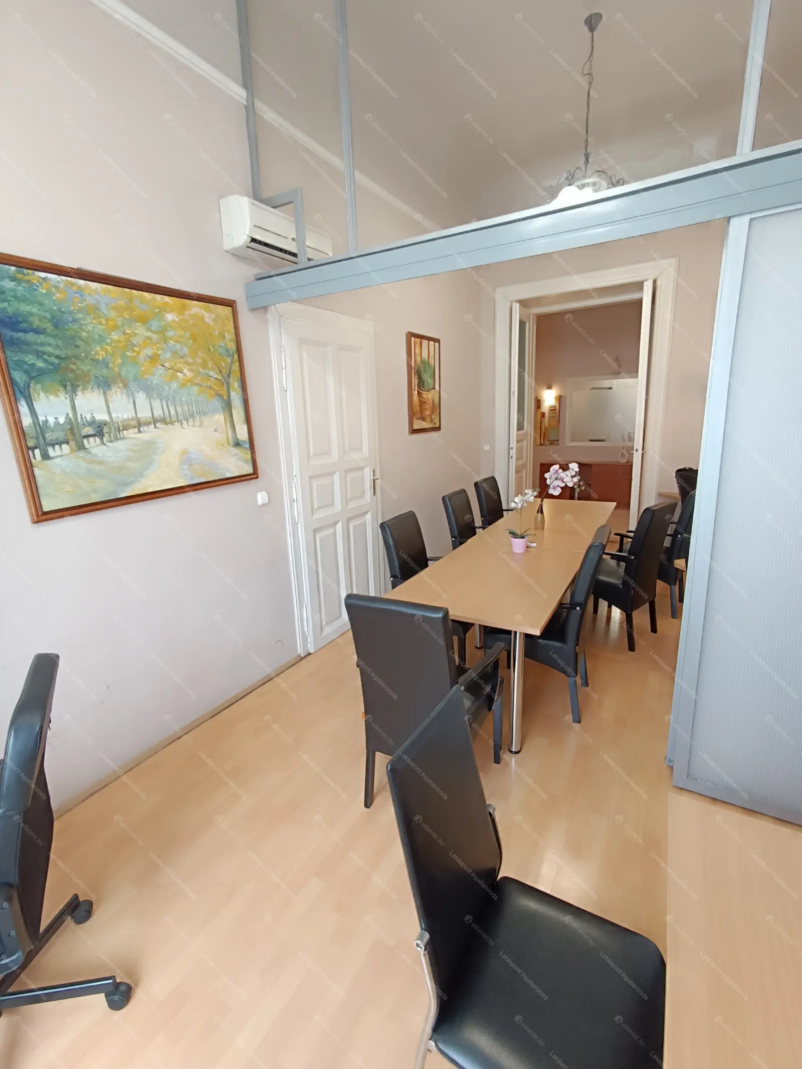 Kiadó albérlet 450000 Ft/hó áron: Budapest, VI. kerület  Teréz körút. Mérete: 81 nm, 2 szobás | Alberlet.hu - 6674750