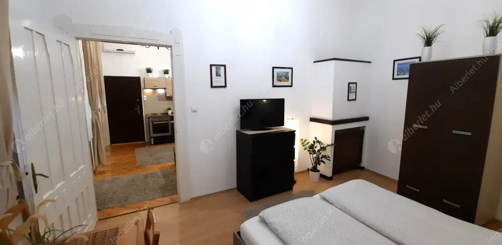 Kiadó albérlet 390000 Ft/hó áron: Budapest, VI. kerület  Vasvári Pál utca. Mérete: 69 nm, 3 szobás | Alberlet.hu - 6622320