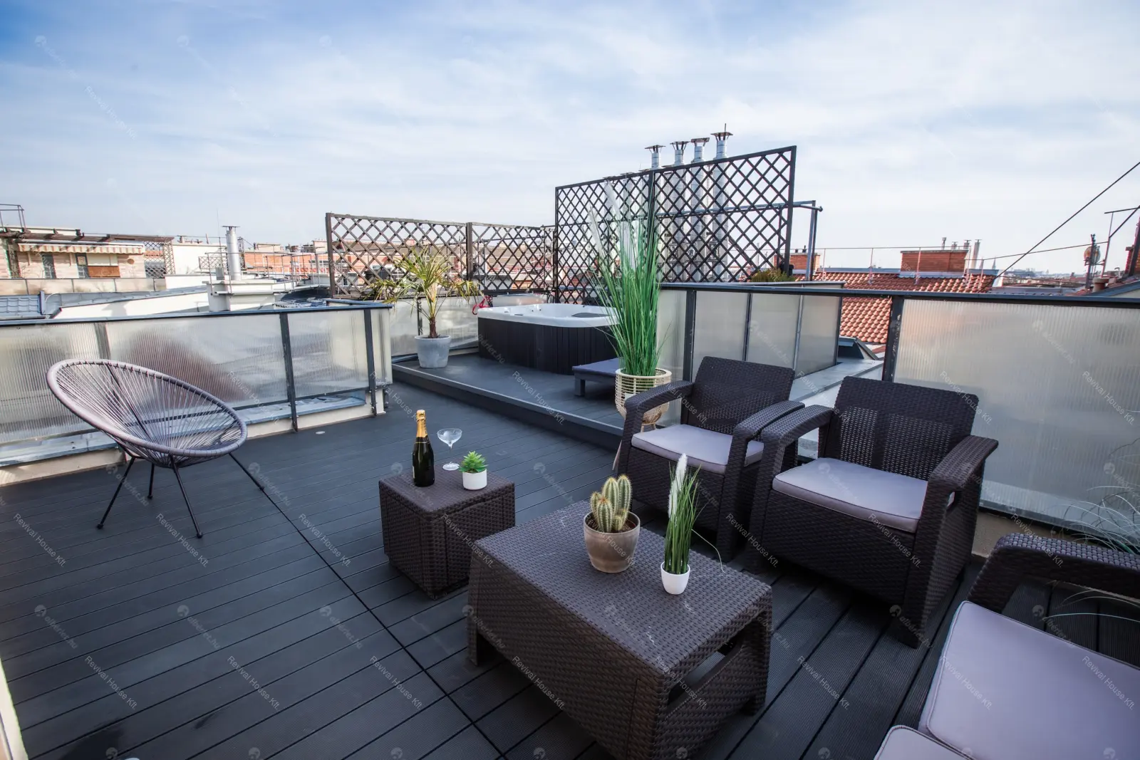 Kiadó albérlet 740000 Ft/hó áron: Budapest, VI. kerület  Vörösmarty utca. Mérete: 100 nm, 3 szobás | Alberlet.hu - 6640428