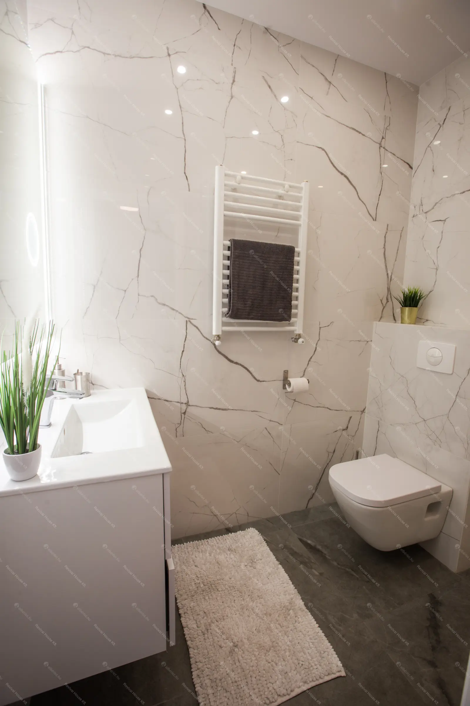 Kiadó albérlet 740000 Ft/hó áron: Budapest, VI. kerület  Vörösmarty utca. Mérete: 100 nm, 3 szobás | Alberlet.hu - 6640505