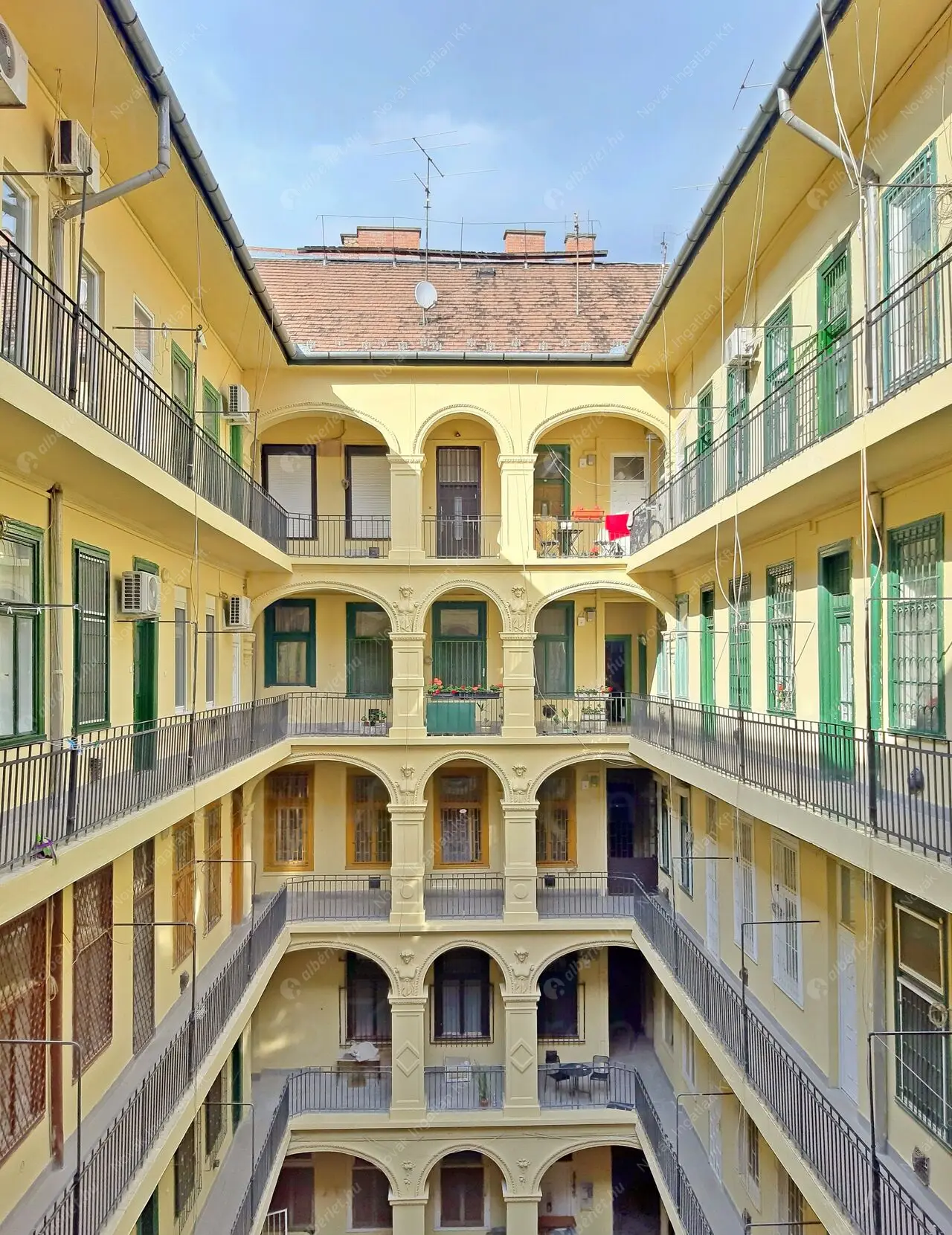 Kiadó albérlet 170000 Ft/hó áron: Budapest, VI. kerület  Vörösmarty utca. Mérete: 21 nm, 1 szobás | Alberlet.hu - 6556167