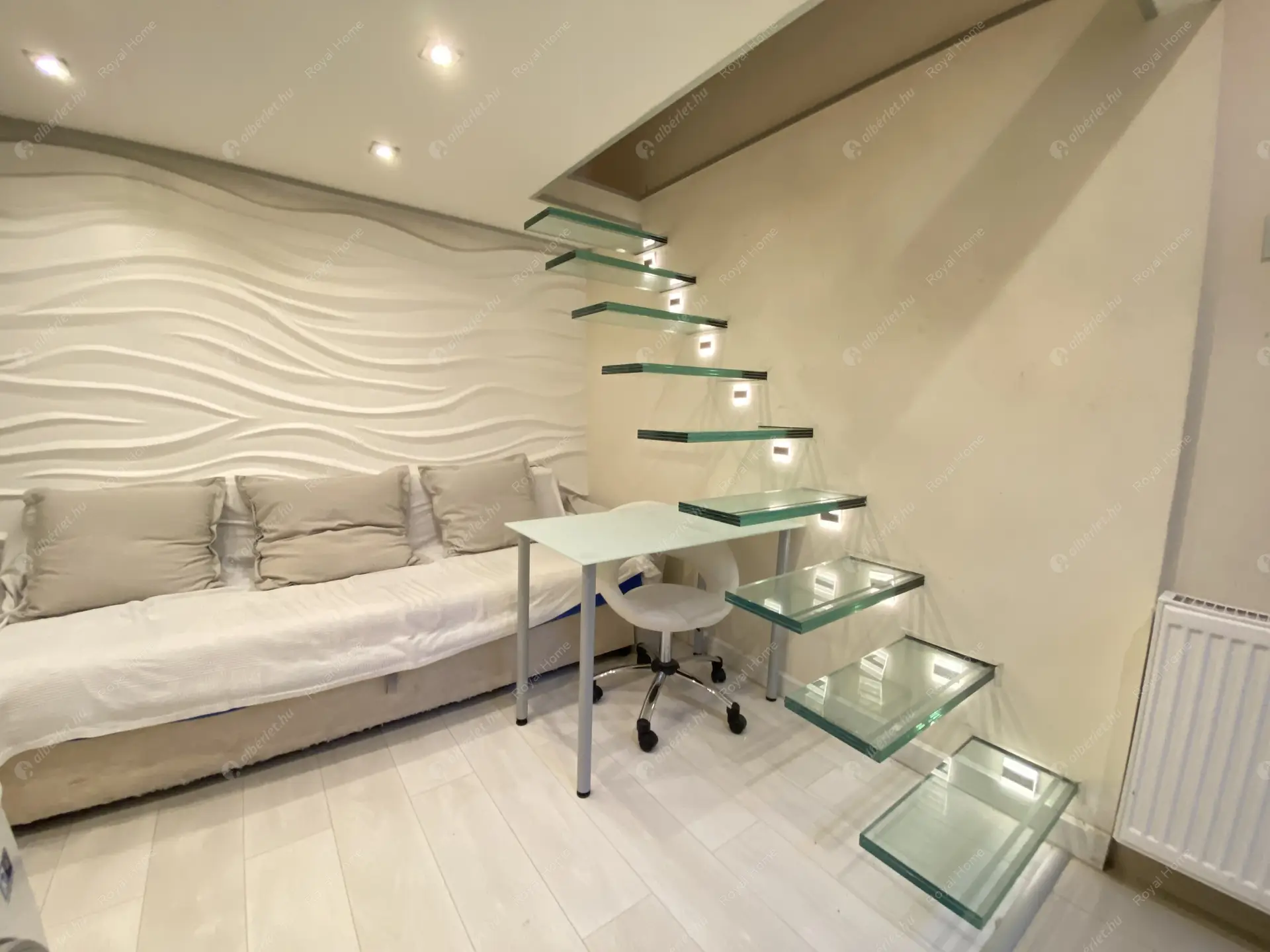 Kiadó albérlet 180000 Ft/hó áron: Budapest, VI. kerület  Vörösmarty utca. Mérete: 30 nm, 1 szobás | Alberlet.hu - 5854438