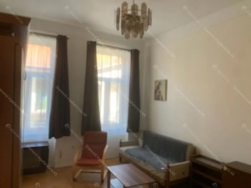 Kiadó albérlet 190000 Ft/hó áron: Budapest, VI. kerület  Vörösmarty utca. Mérete: 30 nm, 1 szobás | Alberlet.hu - 6664346