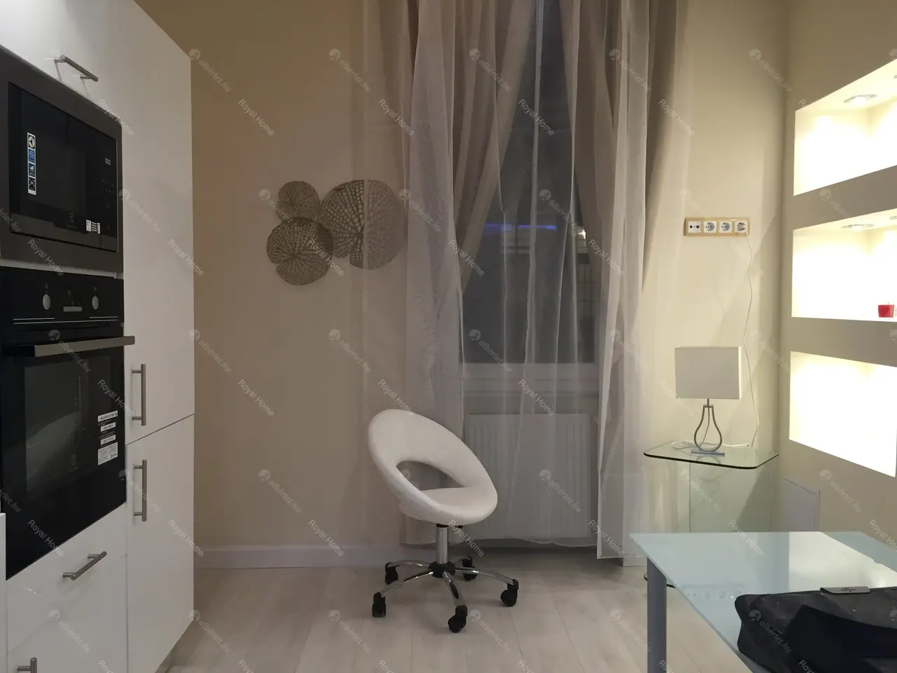 Kiadó albérlet 190000 Ft/hó áron: Budapest, VI. kerület  Vörösmarty utca. Mérete: 35 nm, 1 szobás | Alberlet.hu - 5163294