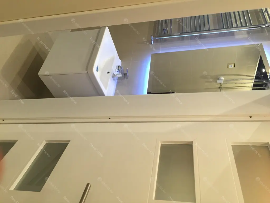 Kiadó albérlet 190000 Ft/hó áron: Budapest, VI. kerület  Vörösmarty utca. Mérete: 35 nm, 1 szobás | Alberlet.hu - 5163300