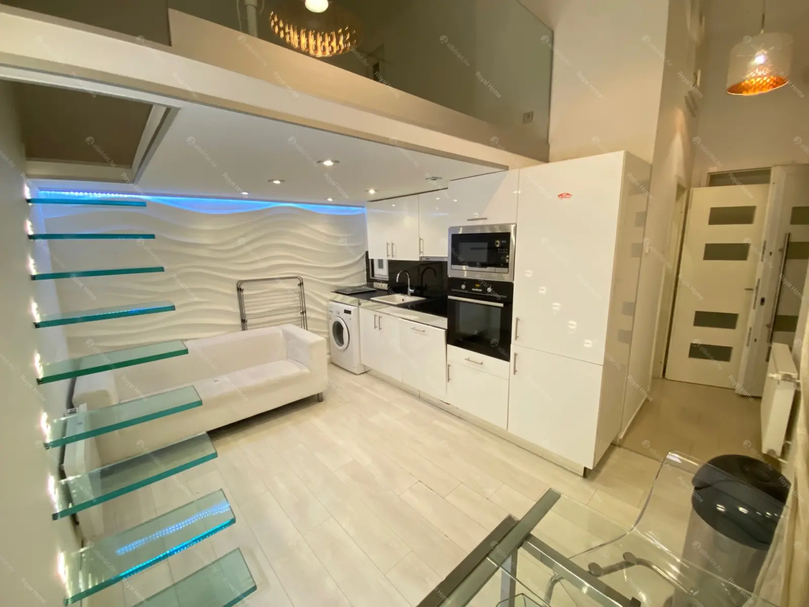 Kiadó albérlet 190000 Ft/hó áron: Budapest, VI. kerület  Vörösmarty utca. Mérete: 35 nm, 1 szobás | Alberlet.hu - 6209713