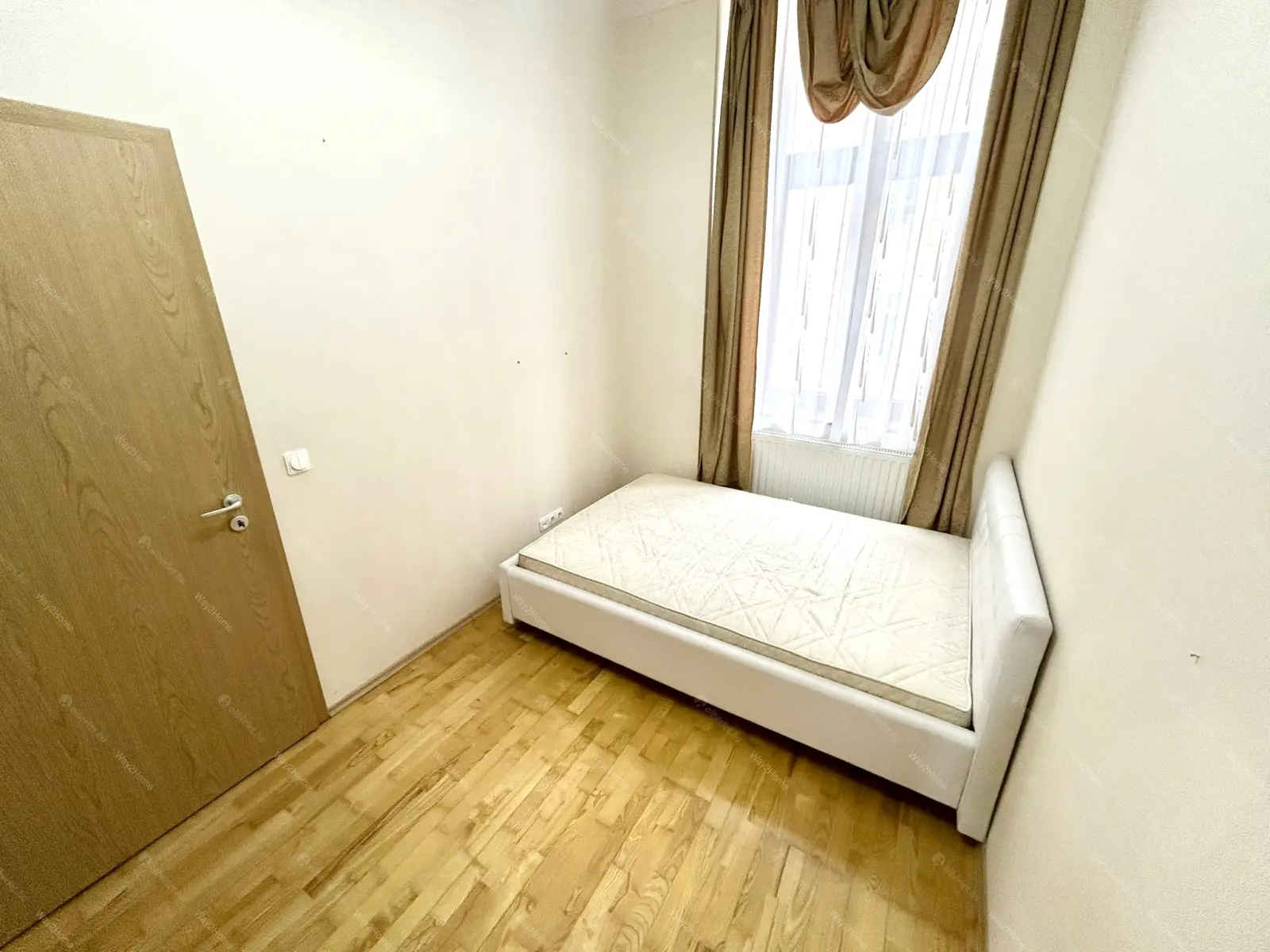 Kiadó albérlet 270000 Ft/hó áron: Budapest, VI. kerület  Vörösmarty utca. Mérete: 65 nm, 3 szobás | Alberlet.hu - 6642214