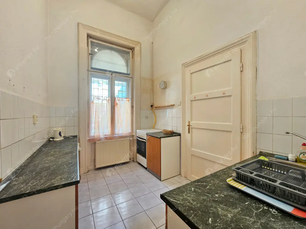 Kiadó albérlet 240000 Ft/hó áron: Budapest, VI. kerület  Vörösmarty utca. Mérete: 69 nm, 2 szobás | Alberlet.hu - 6573298