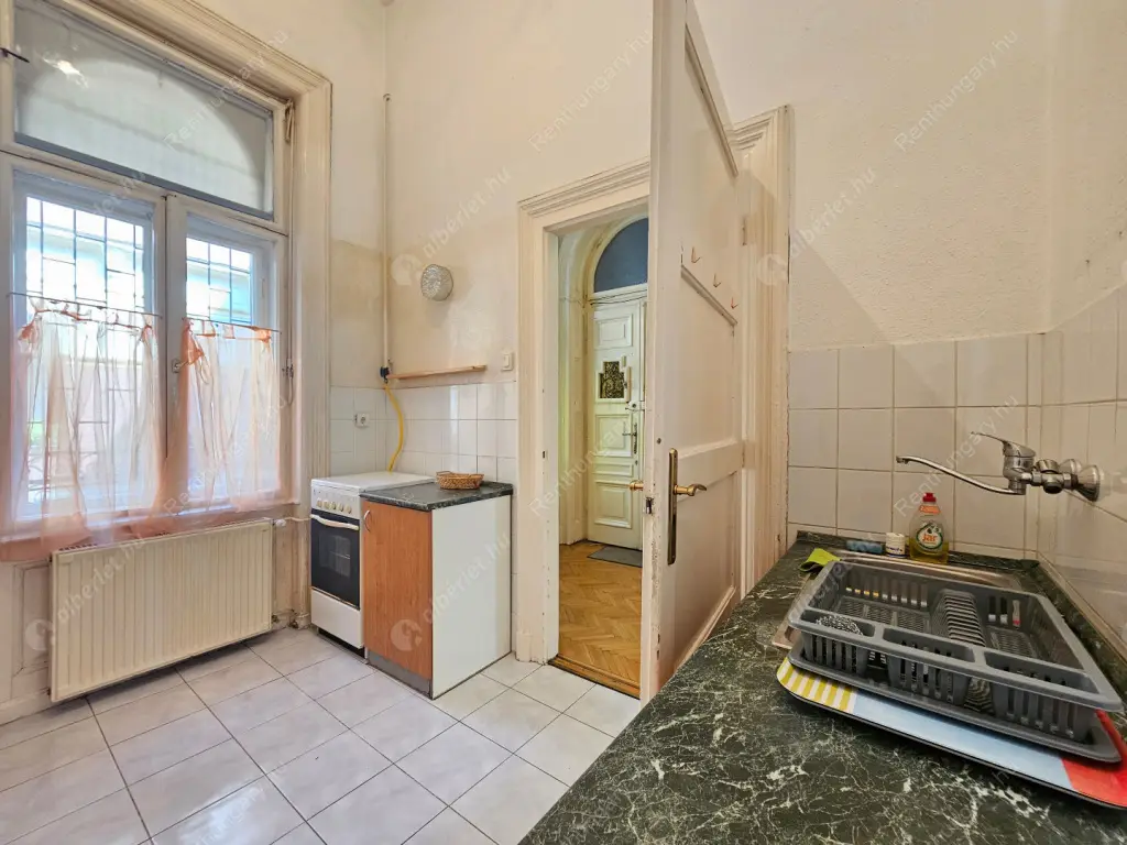 Kiadó albérlet 240000 Ft/hó áron: Budapest, VI. kerület  Vörösmarty utca. Mérete: 69 nm, 2 szobás | Alberlet.hu - 6573299