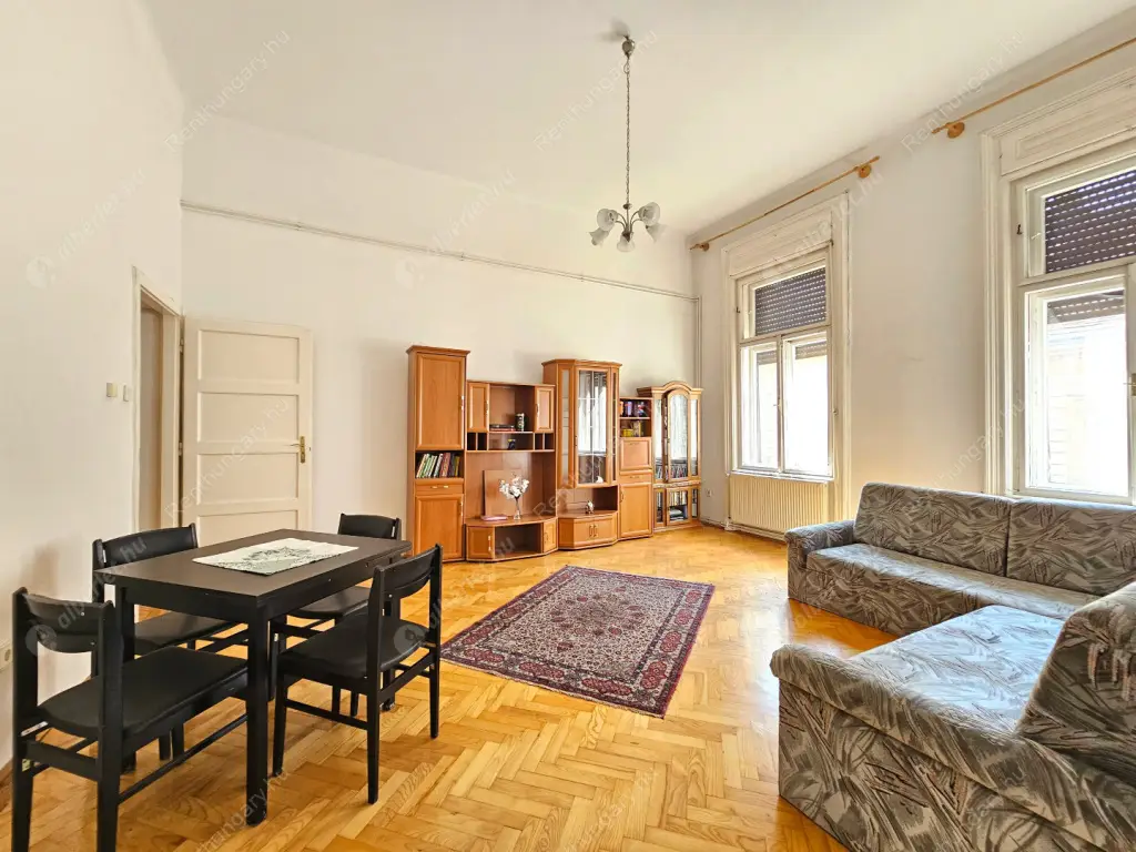 Kiadó albérlet 240000 Ft/hó áron: Budapest, VI. kerület  Vörösmarty utca. Mérete: 69 nm, 2 szobás | Alberlet.hu - 6593129