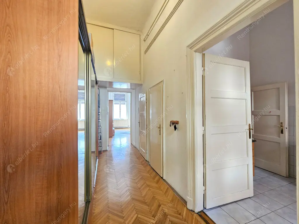 Kiadó albérlet 240000 Ft/hó áron: Budapest, VI. kerület  Vörösmarty utca. Mérete: 69 nm, 2 szobás | Alberlet.hu - 6593136