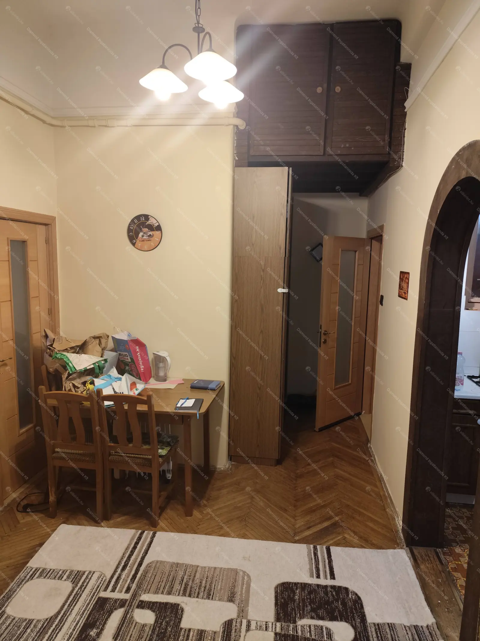 Kiadó albérlet 270000 Ft/hó áron: Budapest, VI. kerület  Vörösmarty utca. Mérete: 70 nm, 2 szobás | Alberlet.hu - 6653864