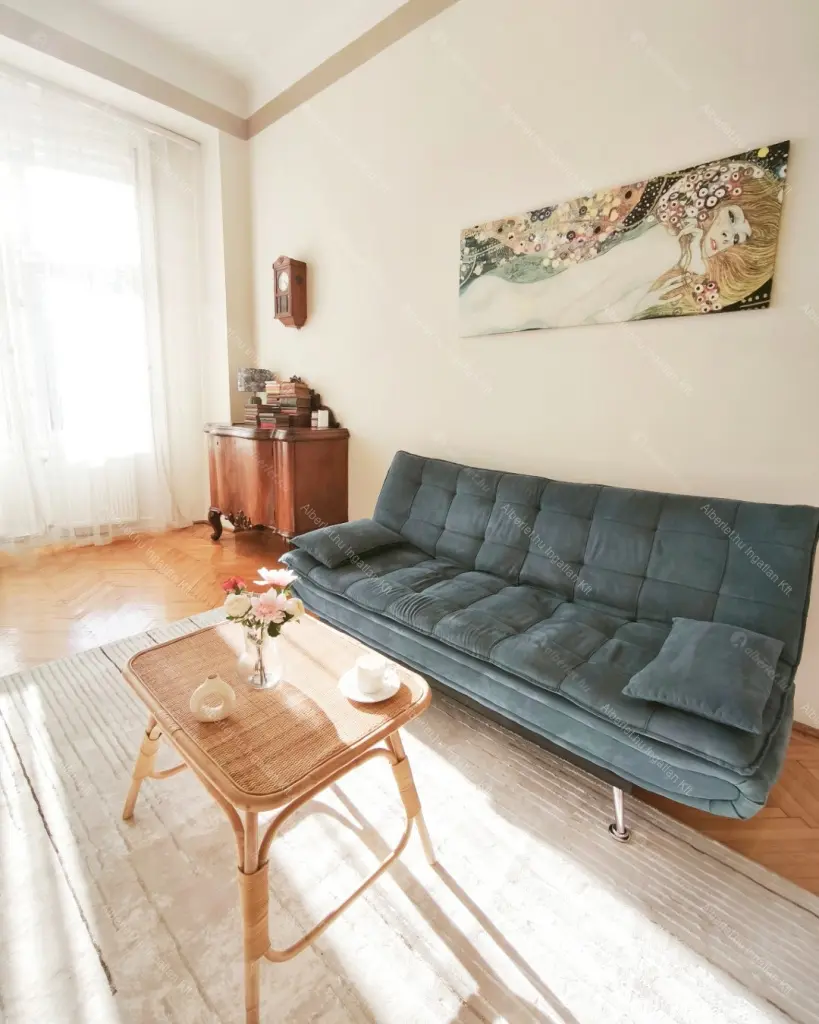 Kiadó albérlet 340000 Ft/hó áron: Budapest, VI. kerület  Vörösmarty utca. Mérete: 70 nm, 2 szobás | Alberlet.hu - 6665629