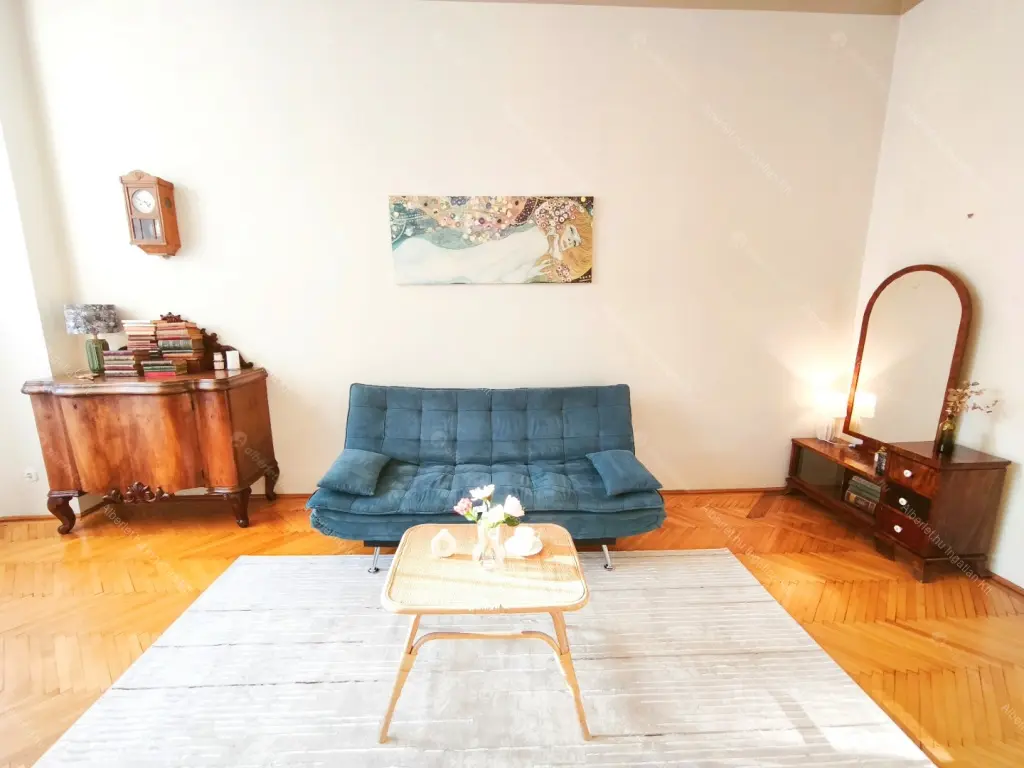 Kiadó albérlet 340000 Ft/hó áron: Budapest, VI. kerület  Vörösmarty utca. Mérete: 70 nm, 2 szobás | Alberlet.hu - 6665635