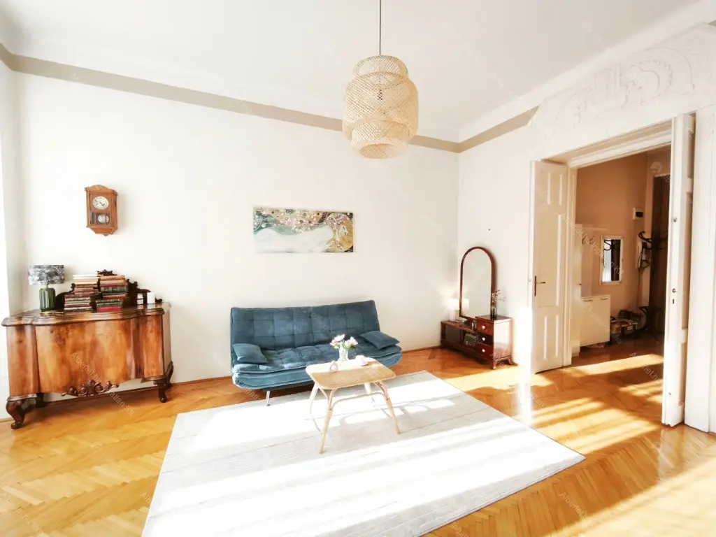 Kiadó albérlet 340000 Ft/hó áron: Budapest, VI. kerület  Vörösmarty utca. Mérete: 70 nm, 2 szobás | Alberlet.hu - 6665636