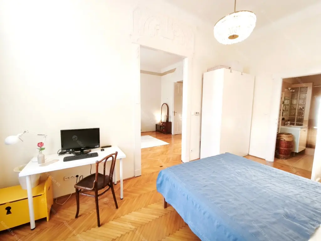 Kiadó albérlet 340000 Ft/hó áron: Budapest, VI. kerület  Vörösmarty utca. Mérete: 70 nm, 2 szobás | Alberlet.hu - 6665637