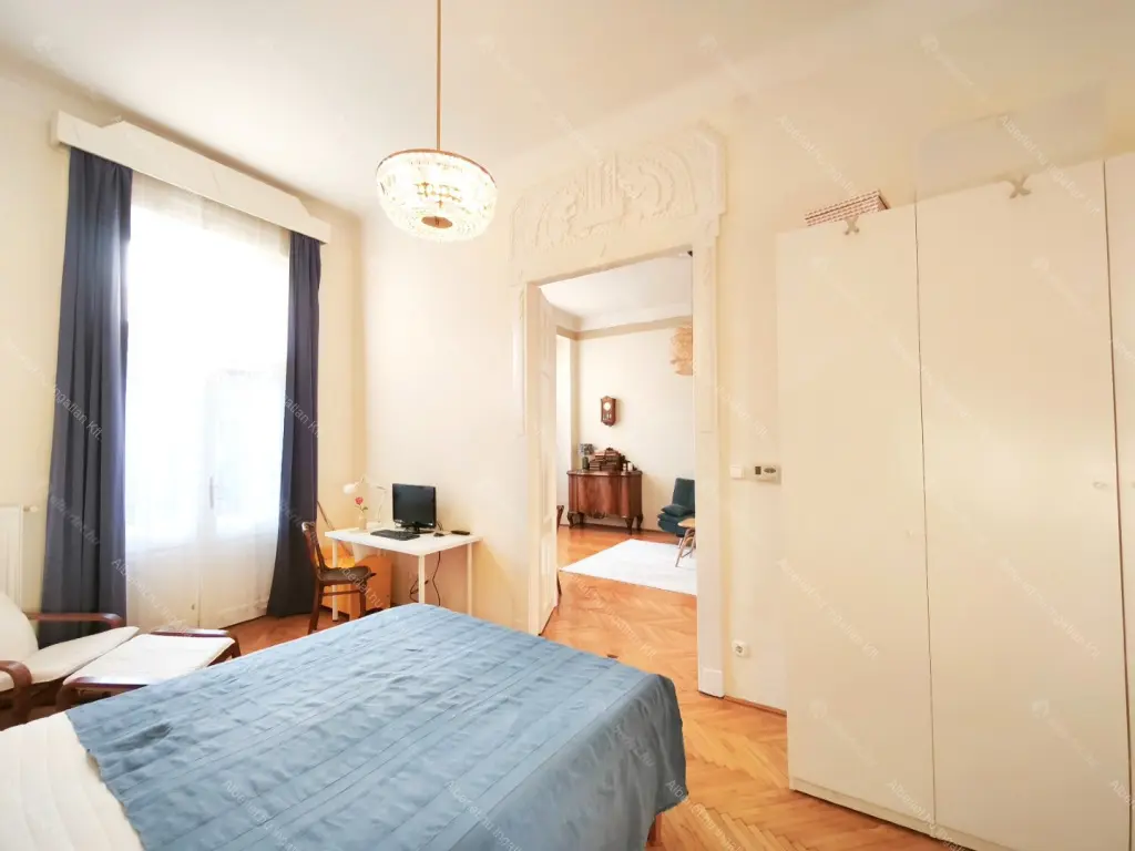 Kiadó albérlet 340000 Ft/hó áron: Budapest, VI. kerület  Vörösmarty utca. Mérete: 70 nm, 2 szobás | Alberlet.hu - 6665638