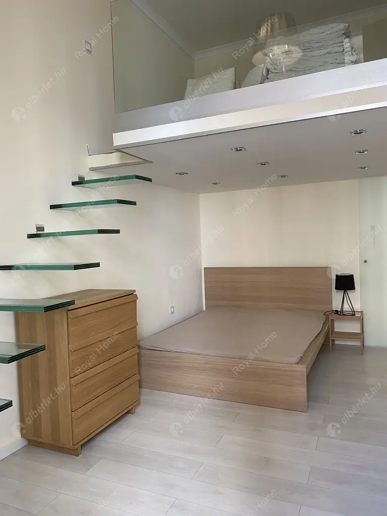 Kiadó albérlet 423000 Ft/hó áron: Budapest, VI. kerület  Vörösmarty utca. Mérete: 70 nm, 3 szobás | Alberlet.hu - 5011515