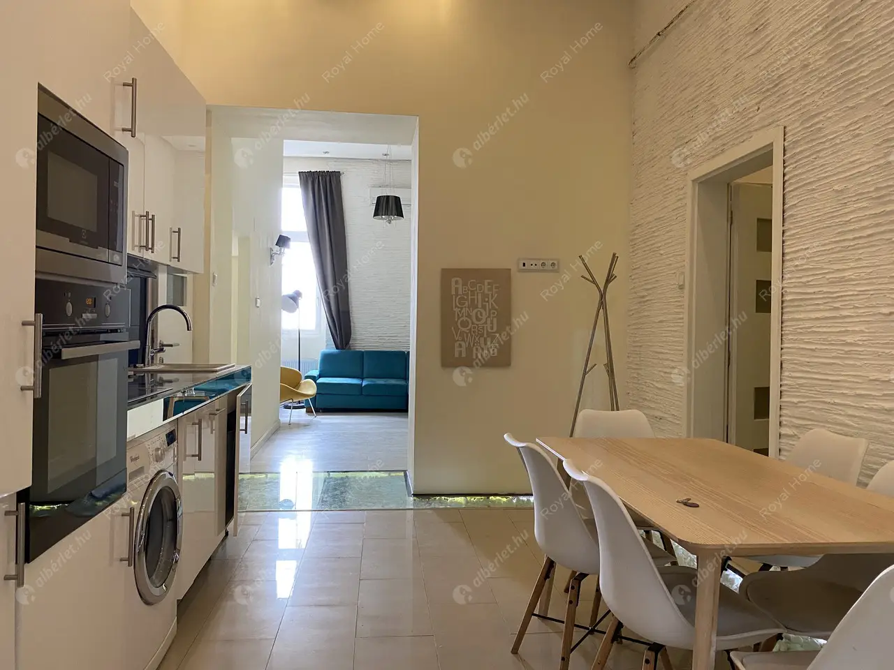 Kiadó albérlet 423000 Ft/hó áron: Budapest, VI. kerület  Vörösmarty utca. Mérete: 70 nm, 3 szobás | Alberlet.hu - 5011532