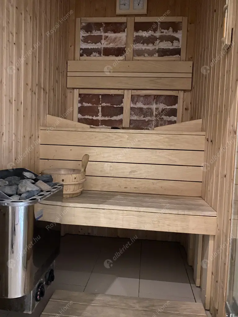 Kiadó albérlet 423000 Ft/hó áron: Budapest, VI. kerület  Vörösmarty utca. Mérete: 70 nm, 3 szobás | Alberlet.hu - 5011539