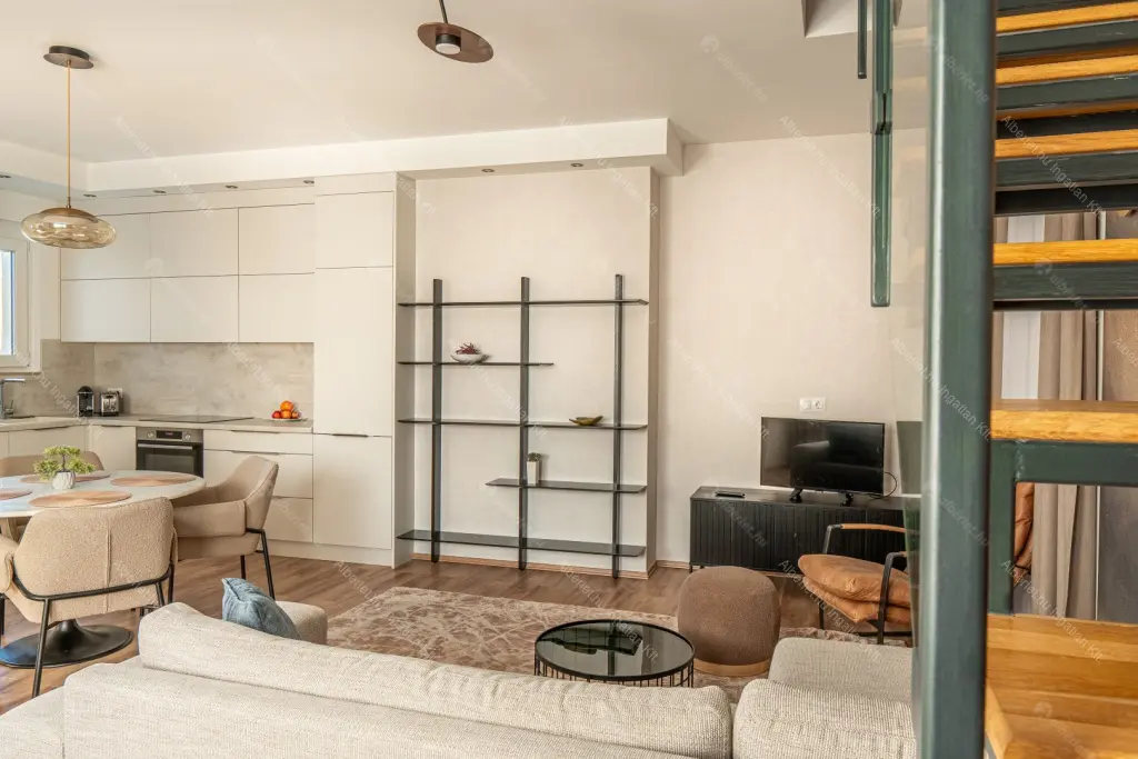 Kiadó albérlet 700000 Ft/hó áron: Budapest, VI. kerület  Vörösmarty utca. Mérete: 73 nm, 3 szobás | Alberlet.hu - 6677323