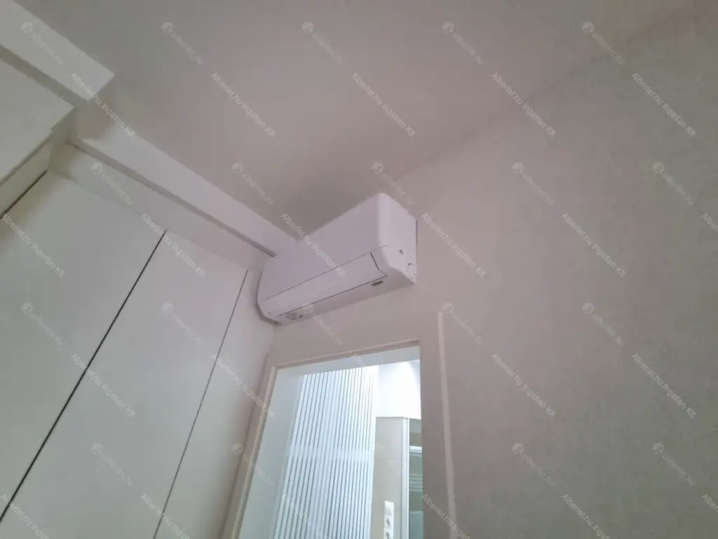 Kiadó albérlet 550000 Ft/hó áron: Budapest, VI. kerület  Vörösmarty utca. Mérete: 73 nm, 3 szobás | Alberlet.hu - 6701982