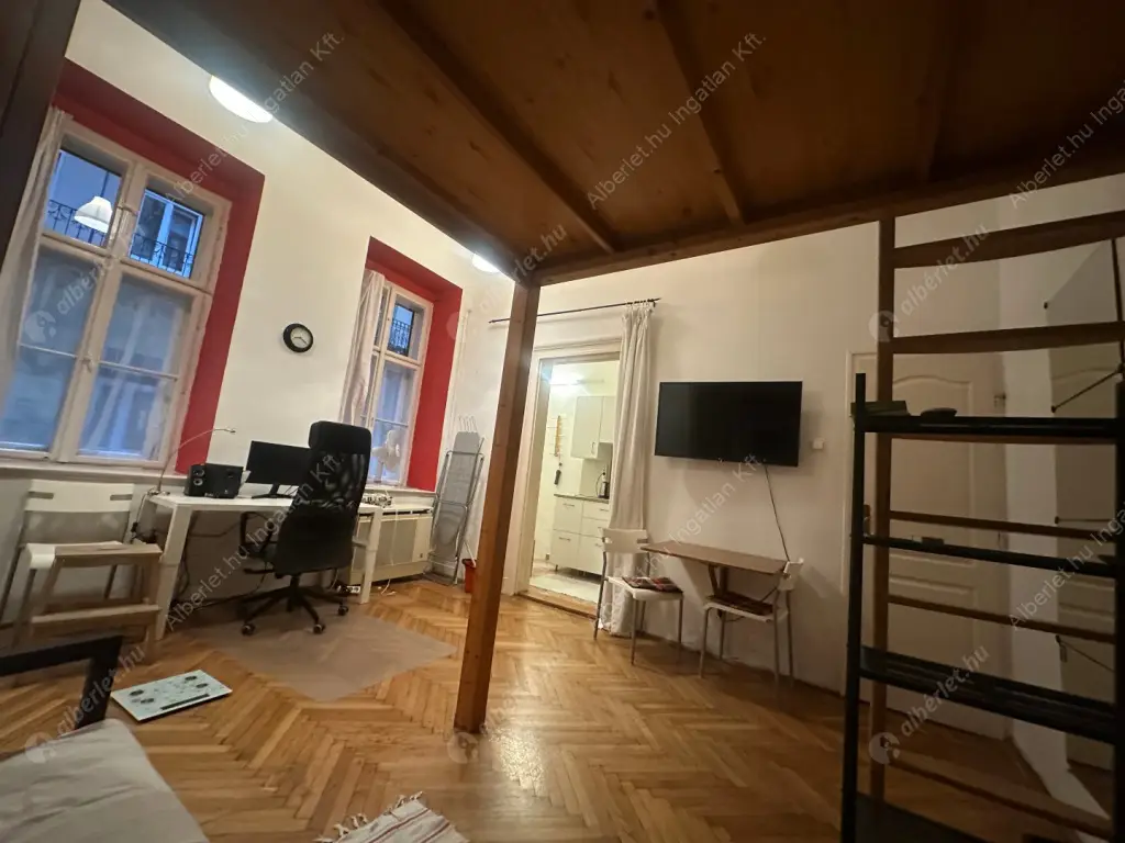 Kiadó albérlet 190000 Ft/hó áron: Budapest, VI. kerület  Weiner Leó utca. Mérete: 25 nm, 1 szobás | Alberlet.hu - 6571871