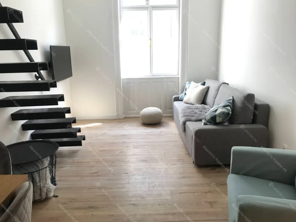 Kiadó albérlet 280000 Ft/hó áron: Budapest, VI. kerület  Weiner Leó utca. Mérete: 35 nm, 1 szobás | Alberlet.hu - 6704474