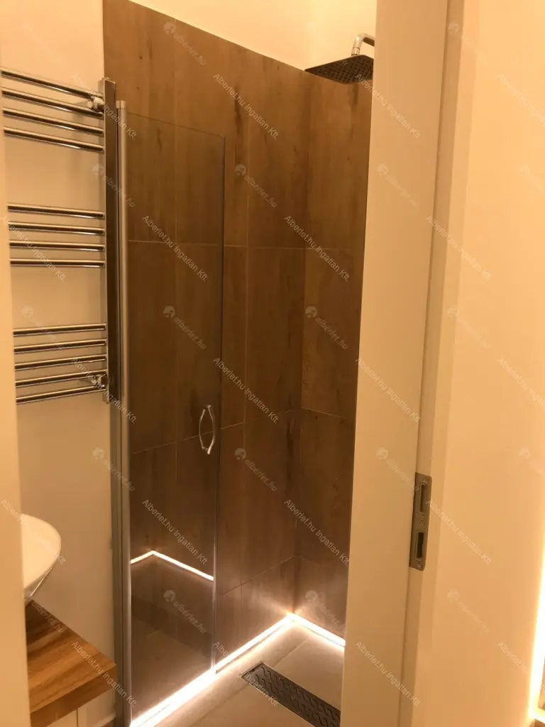 Kiadó albérlet 280000 Ft/hó áron: Budapest, VI. kerület  Weiner Leó utca. Mérete: 35 nm, 1 szobás | Alberlet.hu - 6704479