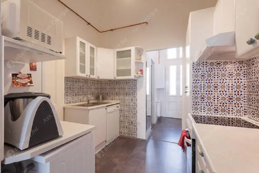 Kiadó albérlet 289000 Ft/hó áron: Budapest, VI. kerület  Weiner Leó utca. Mérete: 40 nm, 1 szobás | Alberlet.hu - 6071368