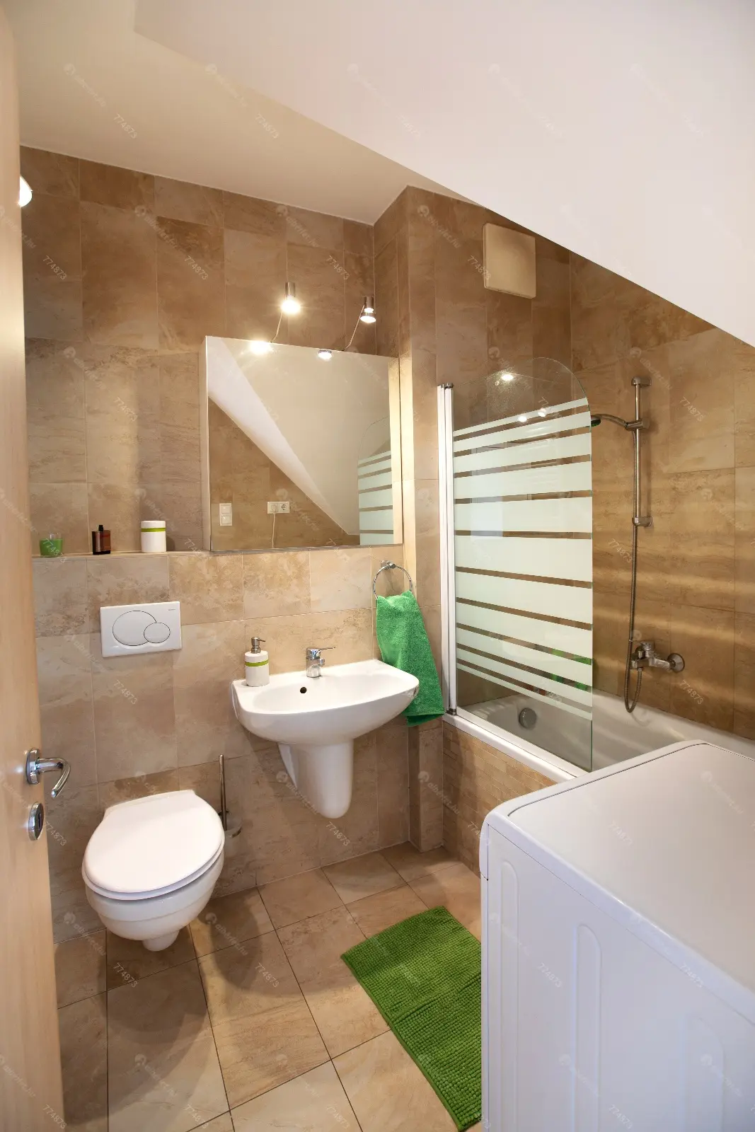 Kiadó albérlet 260000 Ft/hó áron: Budapest, VI. kerület  Weiner Leó utca. Mérete: 48 nm, 2 szobás | Alberlet.hu - 6657320