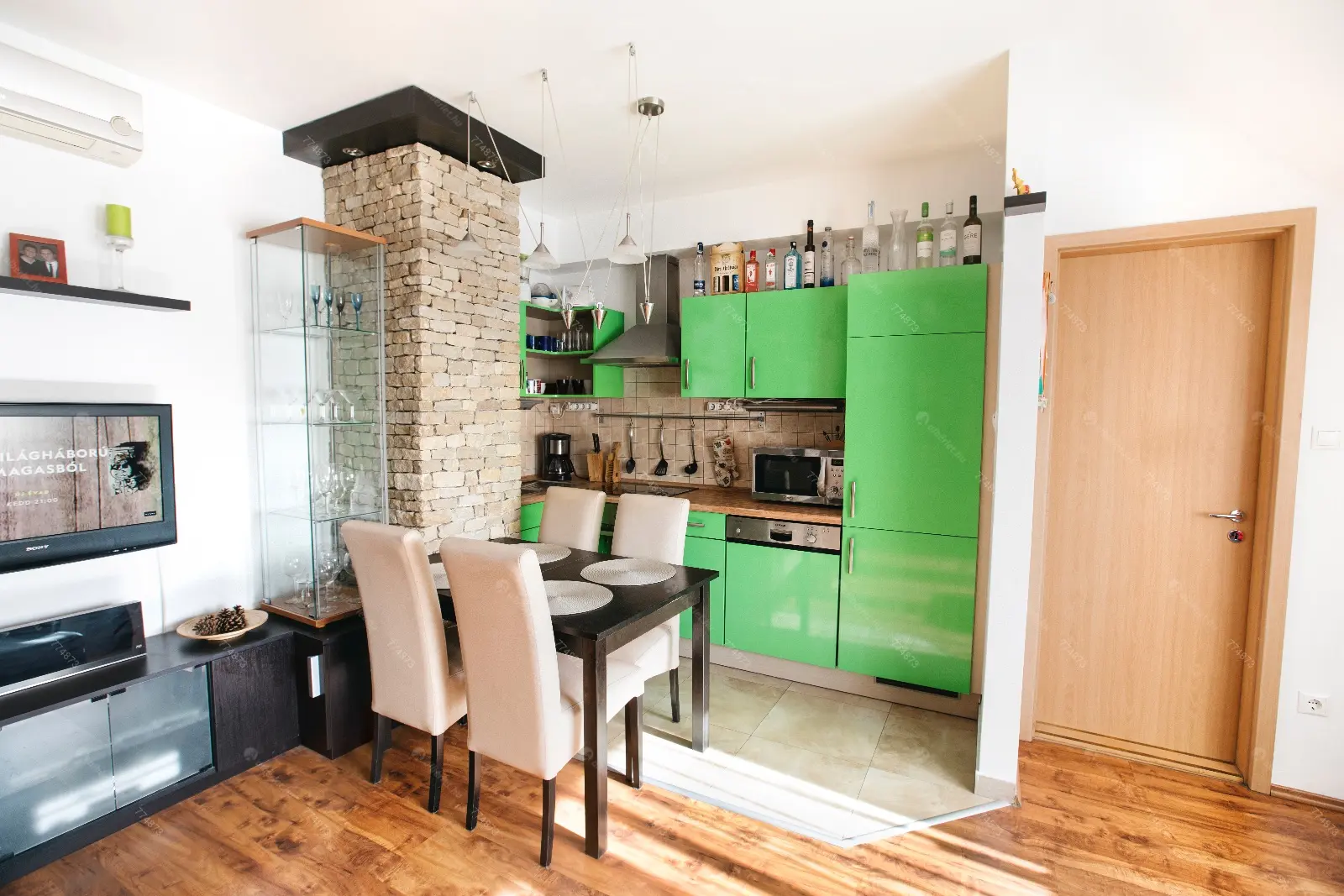 Kiadó albérlet 260000 Ft/hó áron: Budapest, VI. kerület  Weiner Leó utca. Mérete: 48 nm, 2 szobás | Alberlet.hu - 6657321