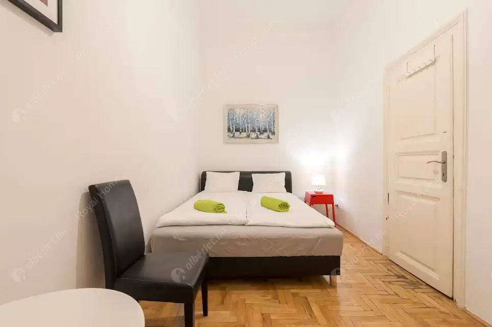 Kiadó albérlet 450000 Ft/hó áron: Budapest, VI. kerület  Weiner Leó utca. Mérete: 80 nm, 4 szobás | Alberlet.hu - 6629233