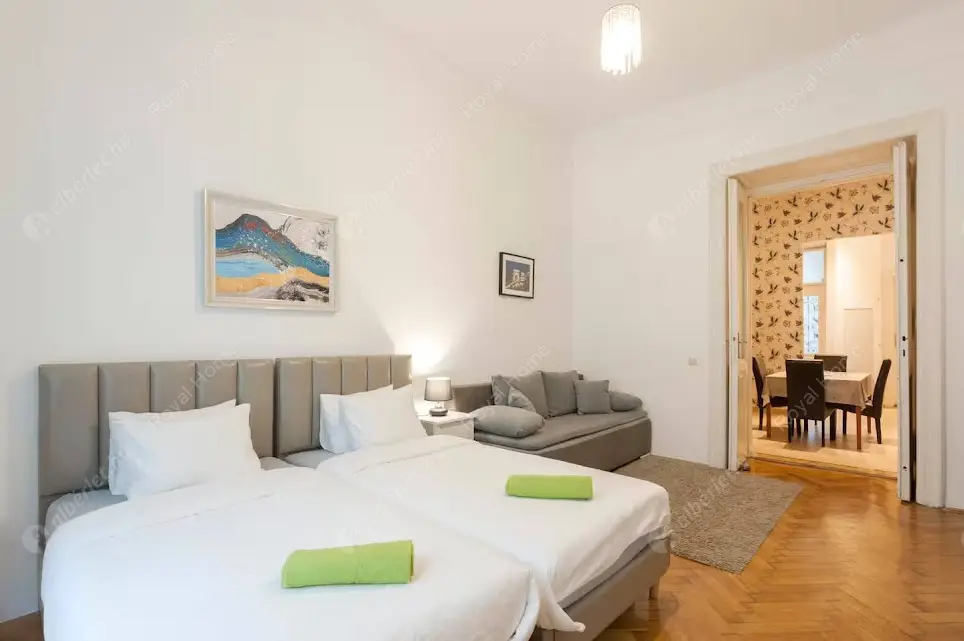 Kiadó albérlet 450000 Ft/hó áron: Budapest, VI. kerület  Weiner Leó utca. Mérete: 80 nm, 4 szobás | Alberlet.hu - 6629236