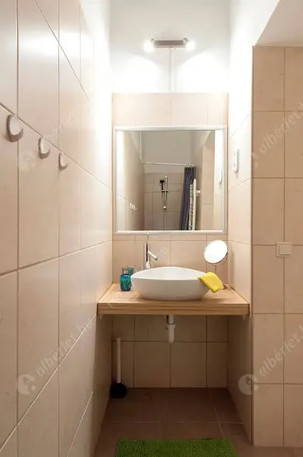 Kiadó albérlet 450000 Ft/hó áron: Budapest, VI. kerület  Weiner Leó utca. Mérete: 80 nm, 4 szobás | Alberlet.hu - 6629242