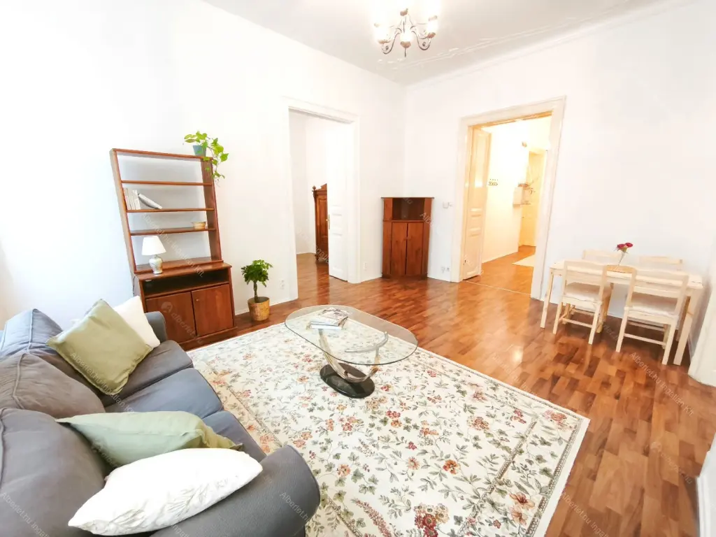 Kiadó albérlet 340000 Ft/hó áron: Budapest, VI. kerület  Weiner Leó utca. Mérete: 86 nm, 3 szobás | Alberlet.hu - 6676842