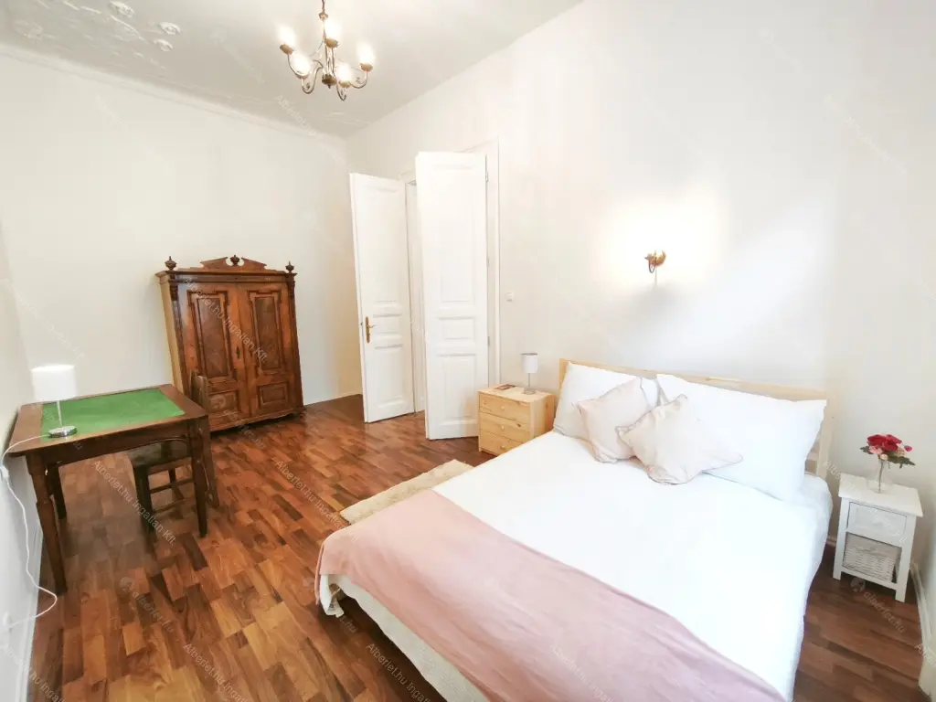 Kiadó albérlet 340000 Ft/hó áron: Budapest, VI. kerület  Weiner Leó utca. Mérete: 86 nm, 3 szobás | Alberlet.hu - 6676845