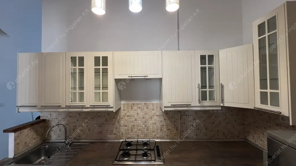 Kiadó albérlet 350000 Ft/hó áron: Budapest, VI. kerület  Weiner Leó utca. Mérete: 90 nm, 4 szobás | Alberlet.hu - 6564169