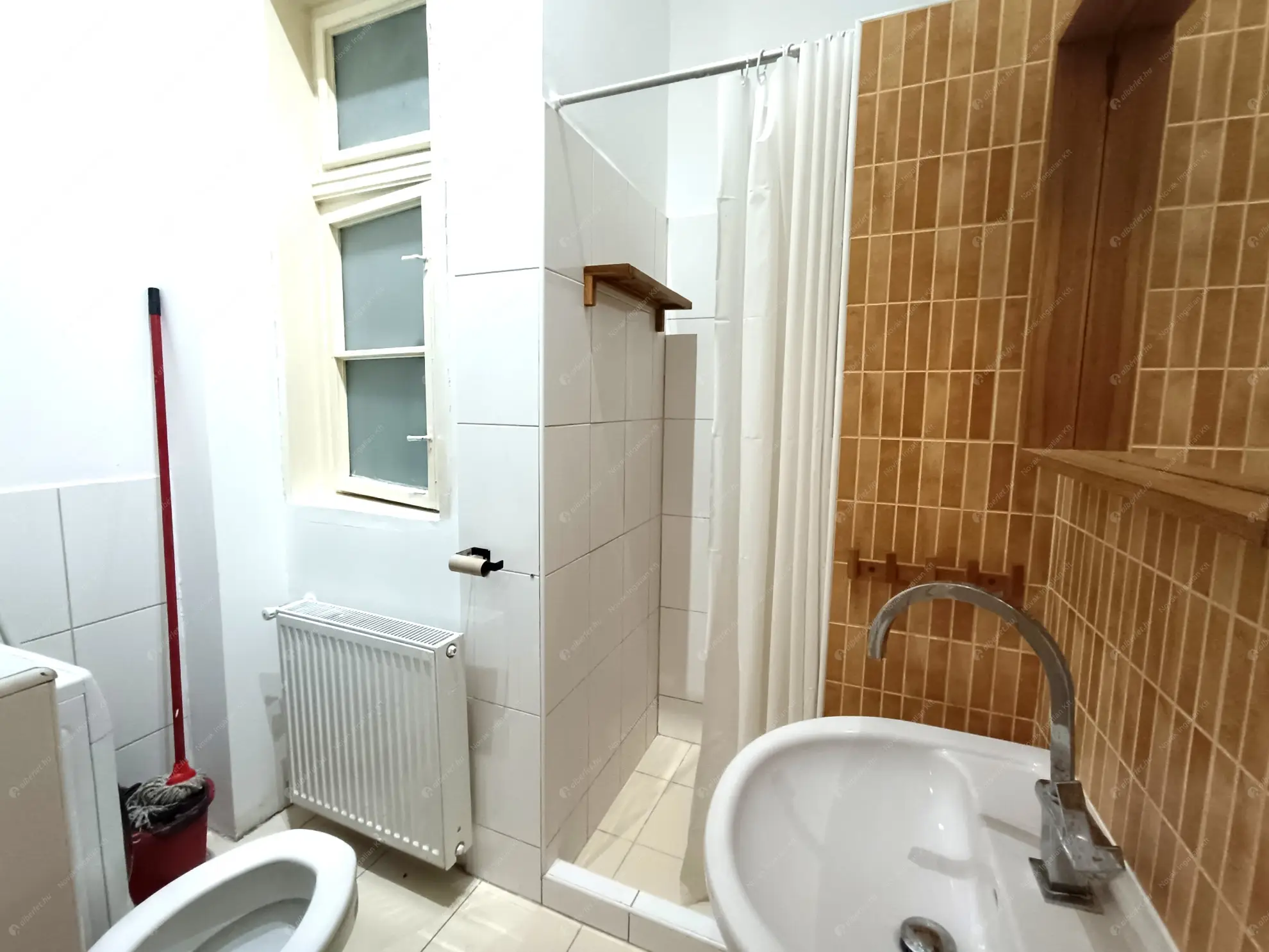 Kiadó albérlet 350000 Ft/hó áron: Budapest, VI. kerület  Weiner Leó utca. Mérete: 90 nm, 4 szobás | Alberlet.hu - 6575932