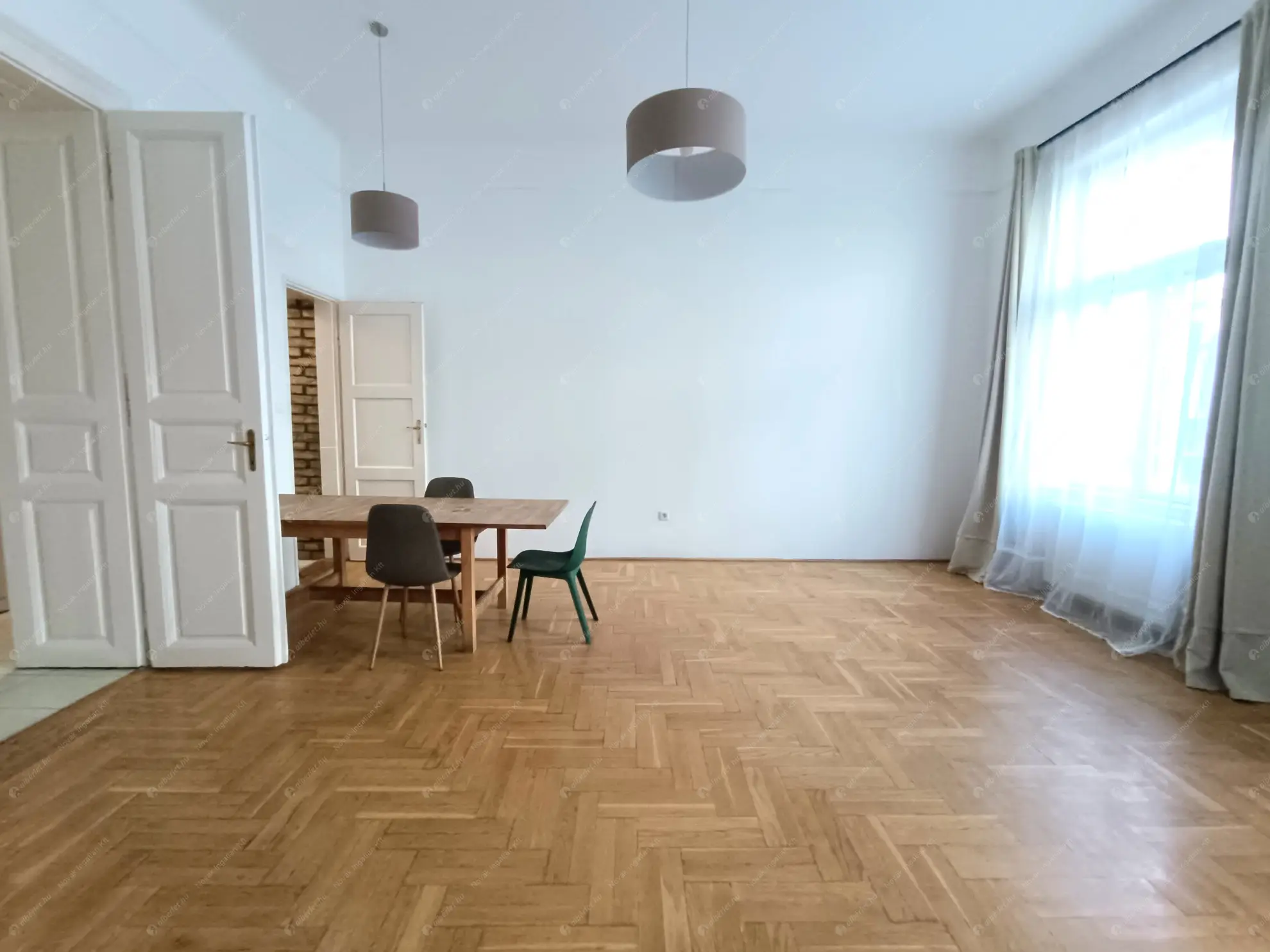 Kiadó albérlet 350000 Ft/hó áron: Budapest, VI. kerület  Weiner Leó utca. Mérete: 90 nm, 4 szobás | Alberlet.hu - 6575936