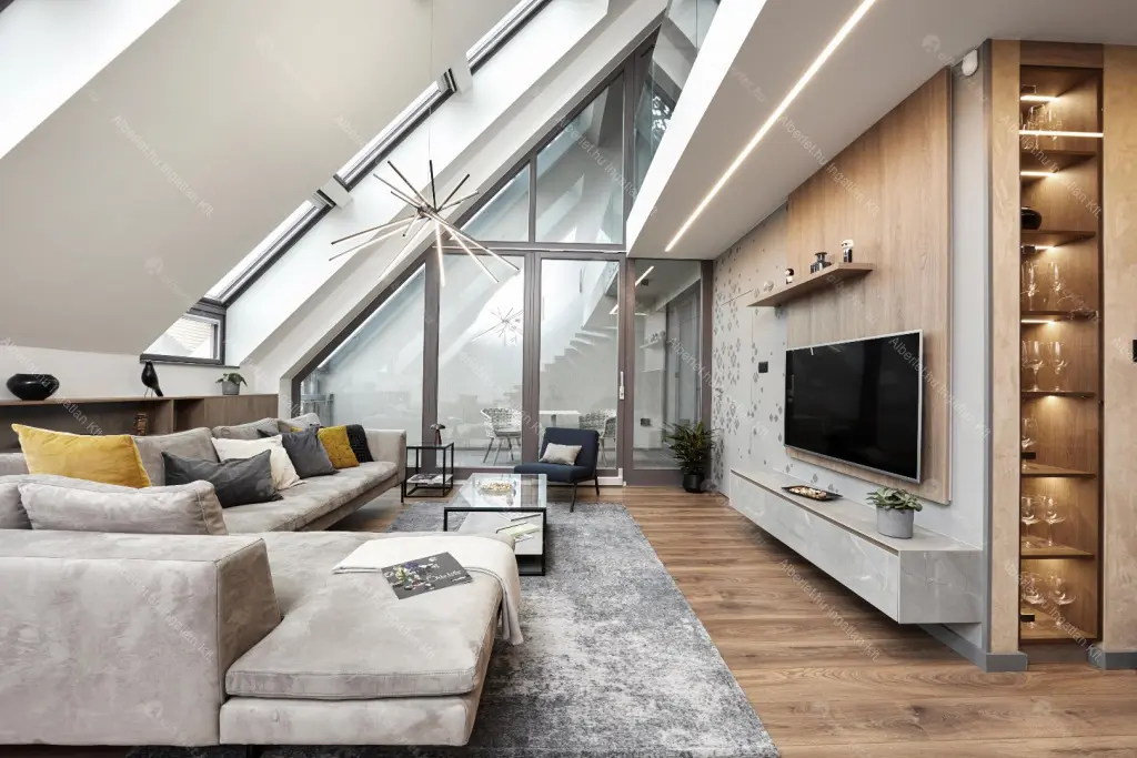 Kiadó albérlet 1538000 Ft/hó áron: Budapest, VI. kerület  Zichy Jenő utca. Mérete: 140 nm, 4 szobás | Alberlet.hu - 6682665