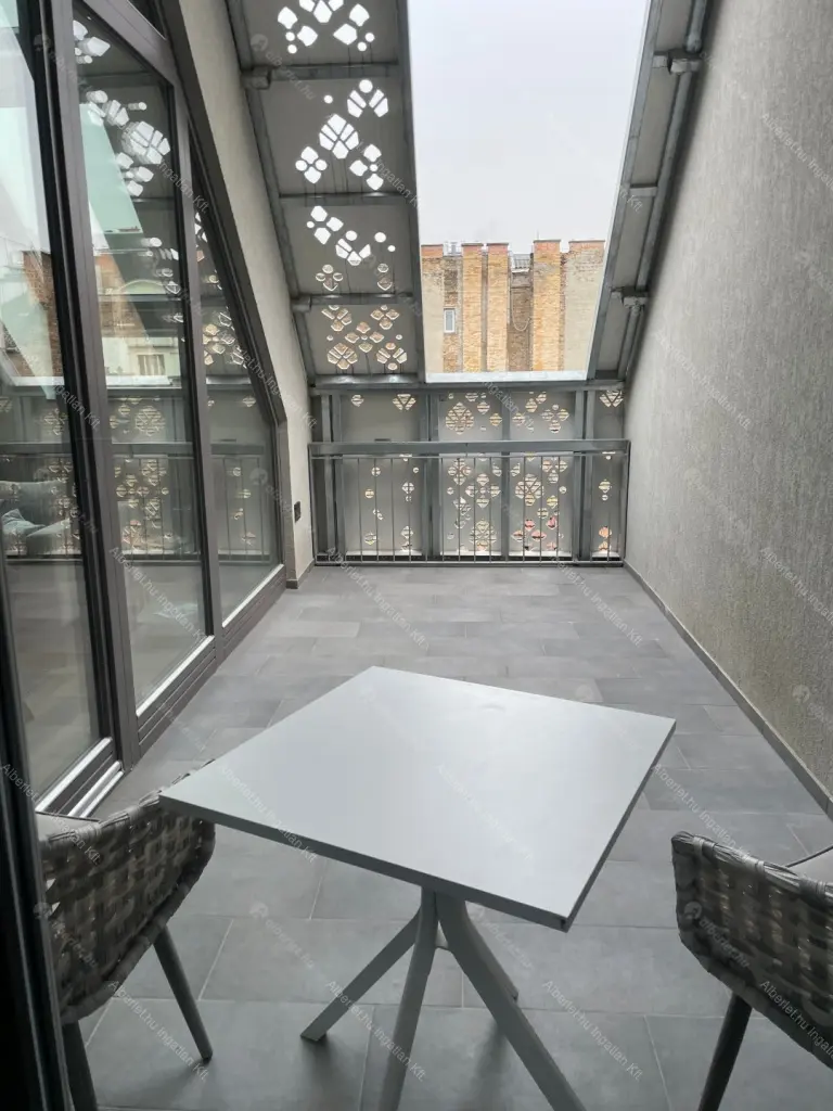 Kiadó albérlet 1538000 Ft/hó áron: Budapest, VI. kerület  Zichy Jenő utca. Mérete: 140 nm, 4 szobás | Alberlet.hu - 6682667