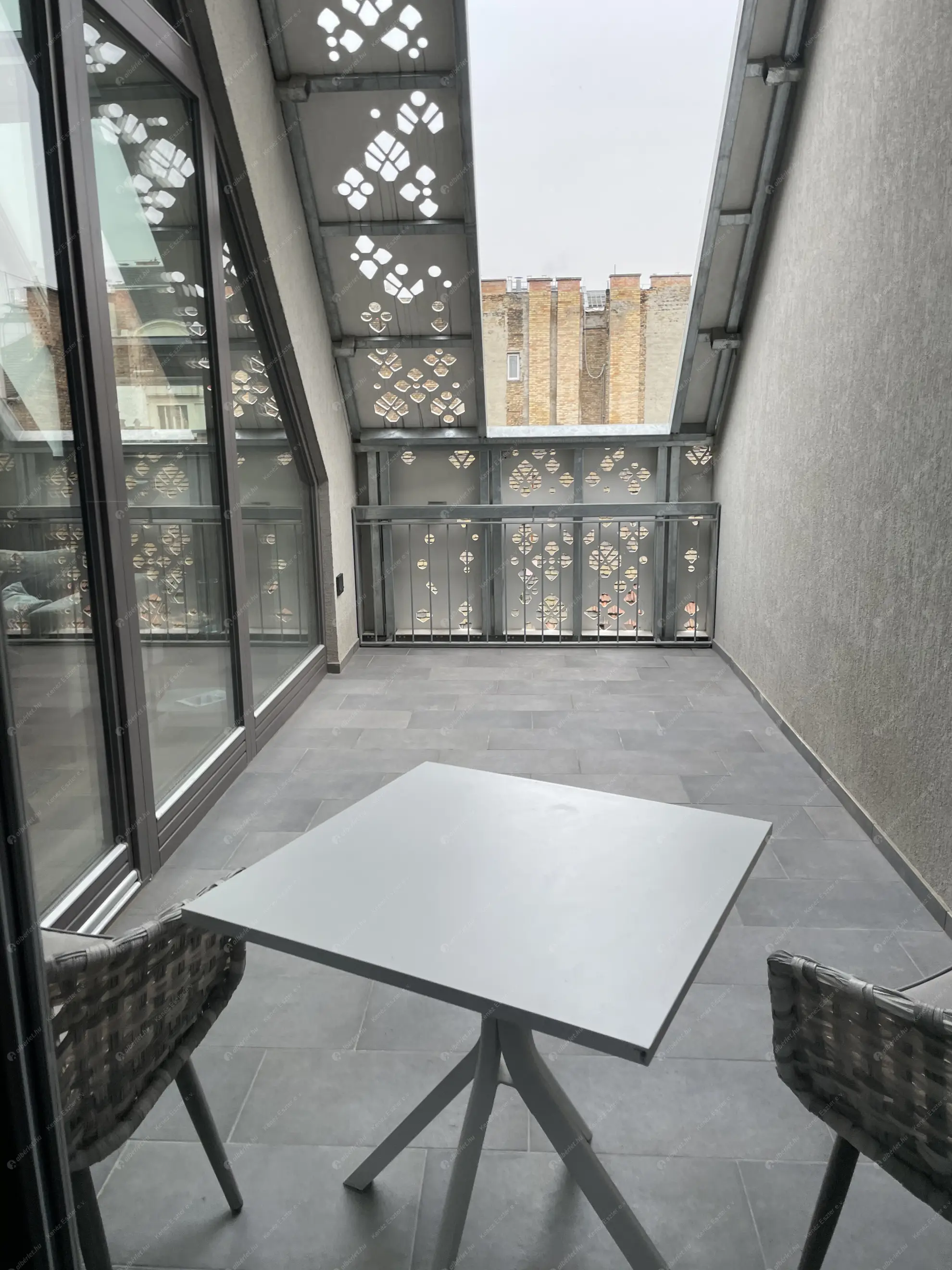 Kiadó albérlet 1524000 Ft/hó áron: Budapest, VI. kerület  Zichy Jenő utca. Mérete: 140 nm, 4 szobás | Alberlet.hu - 6620631