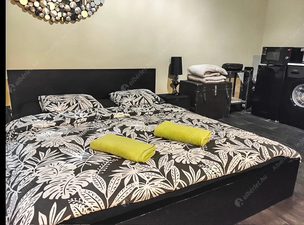 Kiadó albérlet 170000 Ft/hó áron: Budapest, VI. kerület  Zichy Jenő utca. Mérete: 25 nm, 1 szobás | Alberlet.hu - 6629595