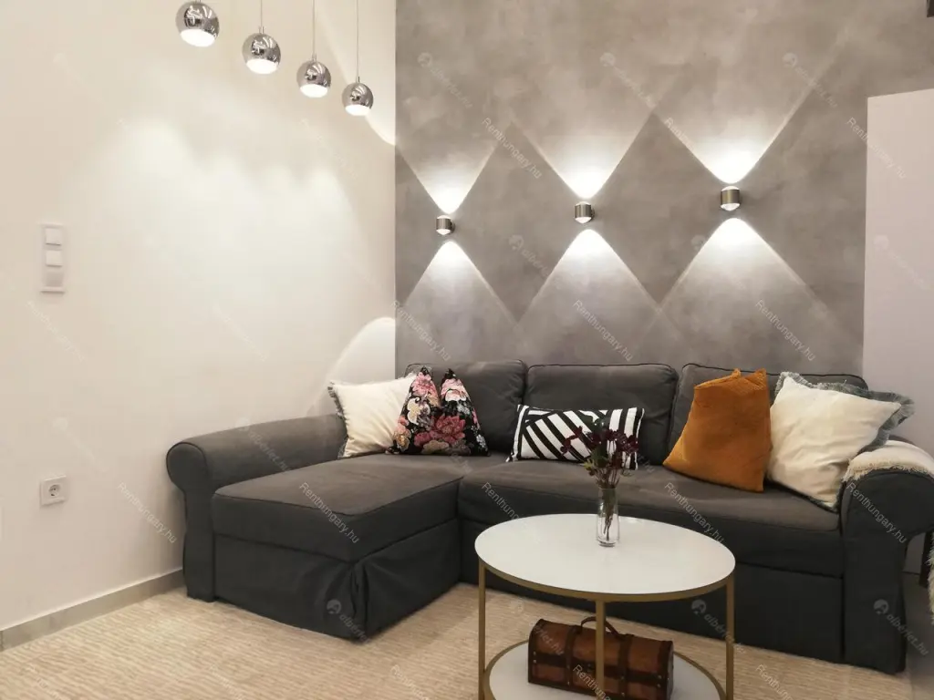 Kiadó albérlet 250000 Ft/hó áron: Budapest, VI. kerület  Zichy Jenő utca. Mérete: 34 nm, 2 szobás | Alberlet.hu - 6669842